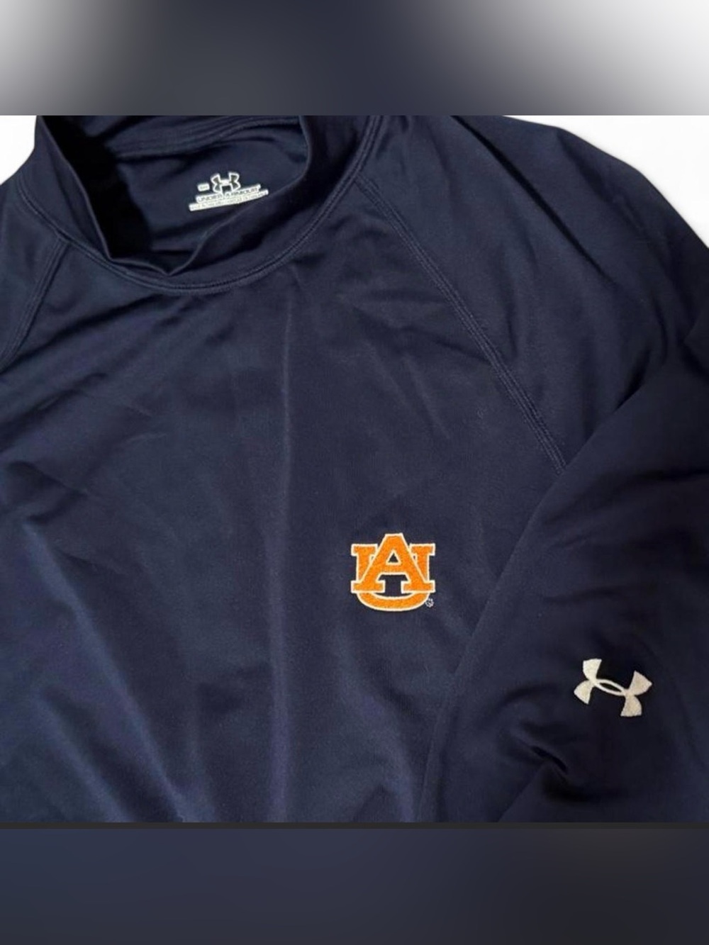 🦅 🏈 Men’s Under Armour Navy Long Sleeve Performance Shirt with Auburn Logo 🏈🦅